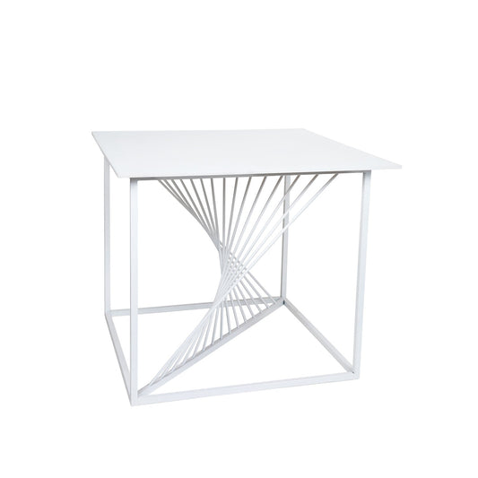 White Stripe cake table